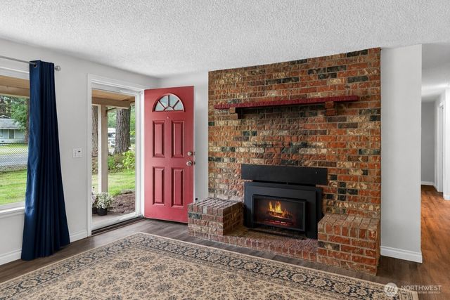 19517 SE Covington Sawyer Road, Kent, WA 98042