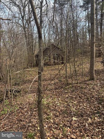 406 TRUSLOW RD, Fredericksburg, VA 22405