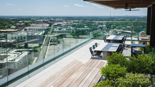 2161 Hawkins Street 3H-P, Charlotte, NC 28203