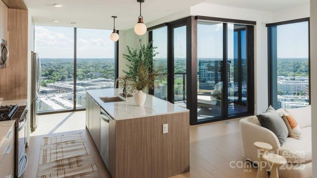 2161 Hawkins Street 3H-P, Charlotte, NC 28203