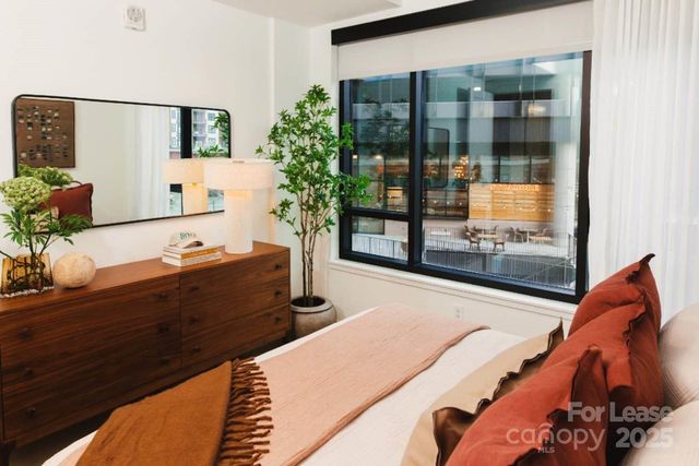 2161 Hawkins Street 3H-P, Charlotte, NC 28203