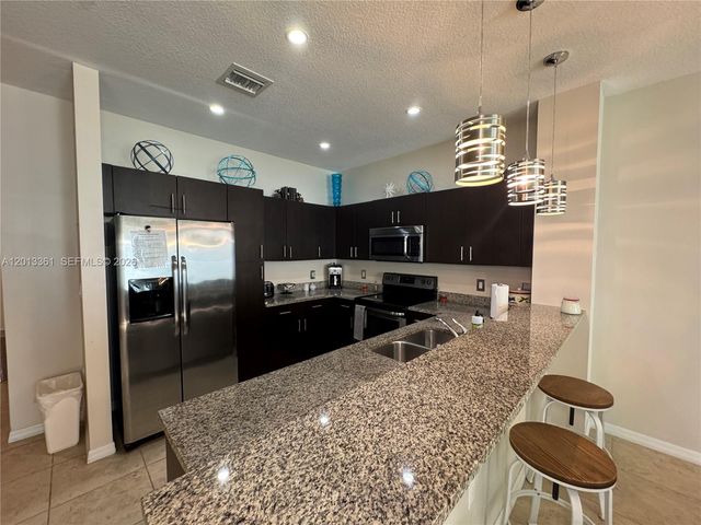 2333 SE 5th St 2333, Pompano Beach, FL 33062