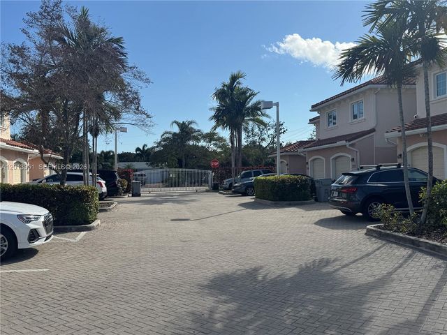 2333 SE 5th St 2333, Pompano Beach, FL 33062
