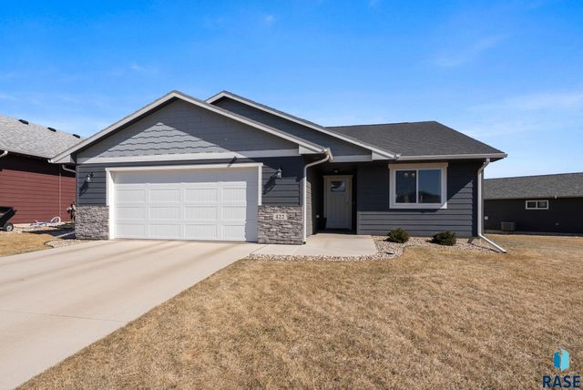 422 Thelma Ave Avenue, Harrisburg, SD 57032