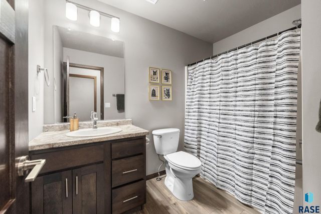 422 Thelma Ave Avenue, Harrisburg, SD 57032