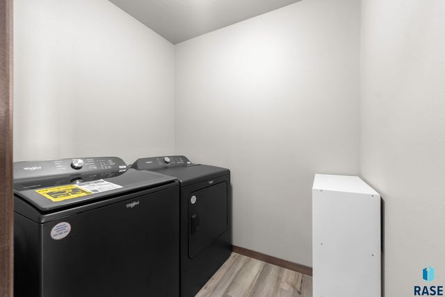 422 Thelma Ave Avenue, Harrisburg, SD 57032