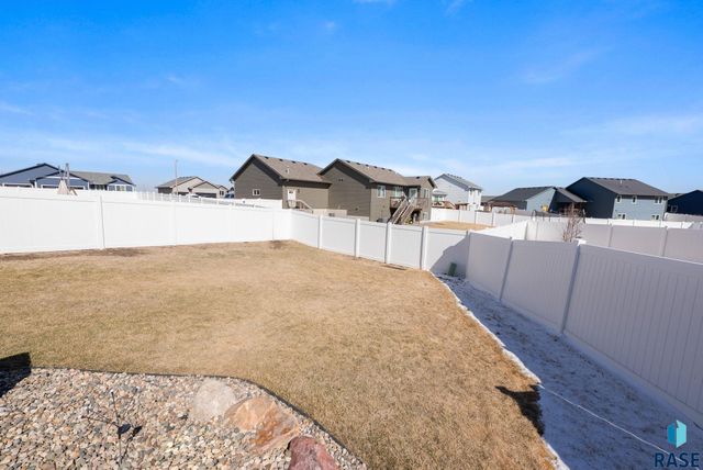 422 Thelma Ave Avenue, Harrisburg, SD 57032