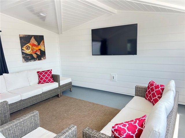 512 Jasmine Avenue, Corona Del Mar (newport Beach), CA 92625