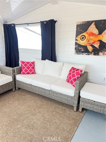 512 Jasmine Avenue, Corona Del Mar (newport Beach), CA 92625