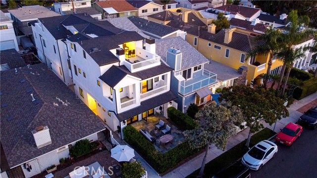 512 Jasmine Avenue, Corona Del Mar (newport Beach), CA 92625