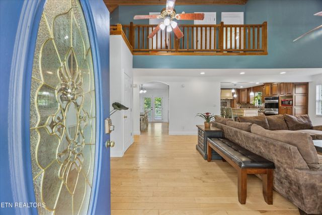 986 Marlow Circle, Clinton, TN 37716
