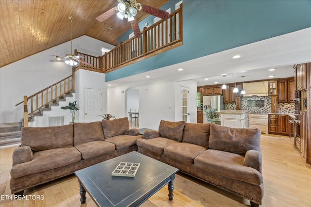 986 Marlow Circle, Clinton, TN 37716