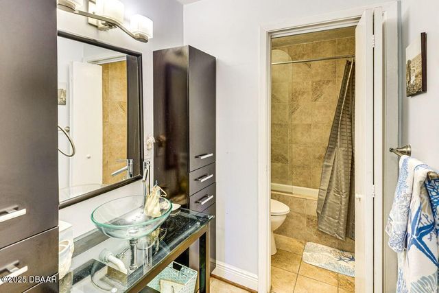 1404 N Atlantic Ave Unit 2, Daytona Beach, FL 32118