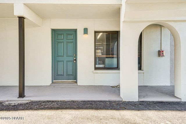 1404 N Atlantic Ave Unit 2, Daytona Beach, FL 32118