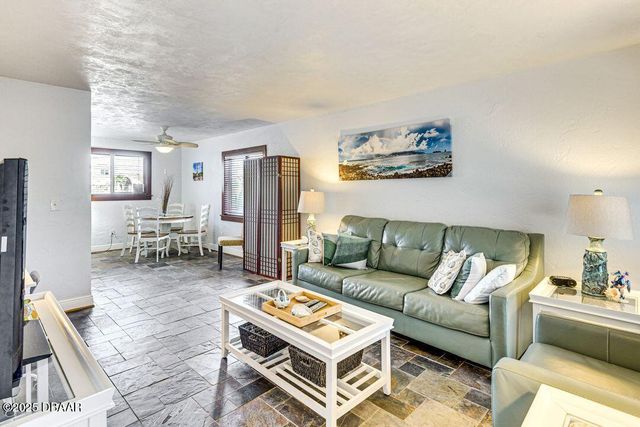 1404 N Atlantic Ave Unit 2, Daytona Beach, FL 32118