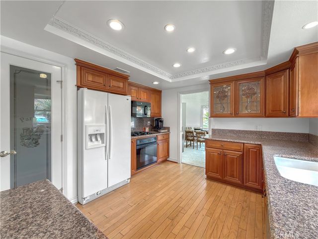 1571 N Santiago Boulevard, Orange, CA 92867