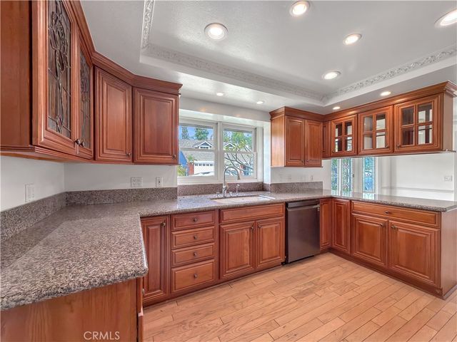 1571 N Santiago Boulevard, Orange, CA 92867