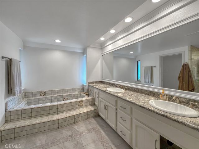 1571 N Santiago Boulevard, Orange, CA 92867