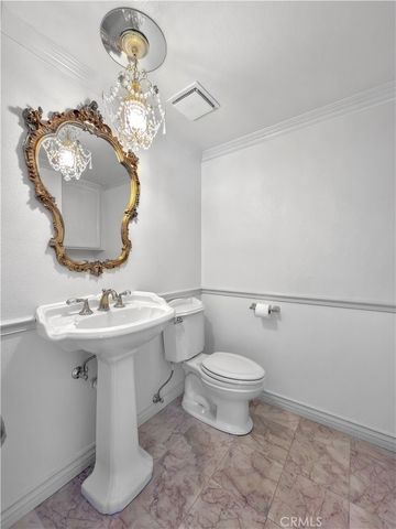 1571 N Santiago Boulevard, Orange, CA 92867