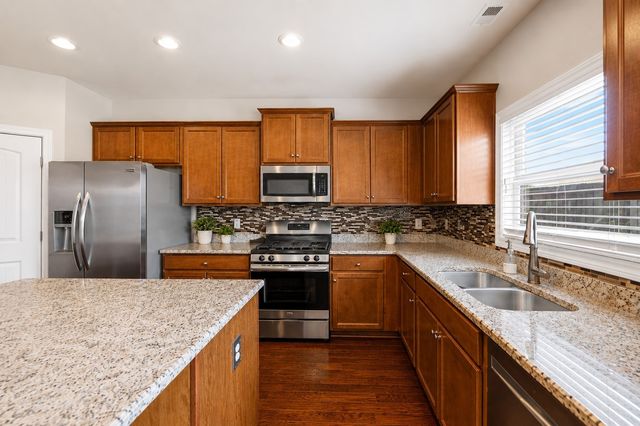 4005 Paperbirch Dr, Smyrna, TN 37167