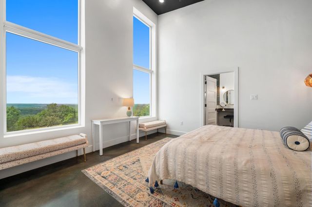 2300 Stagecoach Ranch LOOP B, Dripping Springs, TX 78620