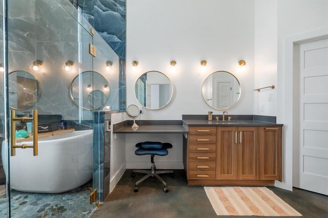 2300 Stagecoach Ranch LOOP B, Dripping Springs, TX 78620