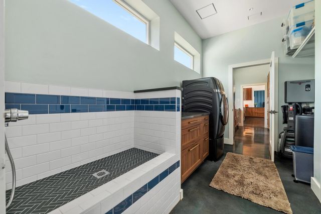 2300 Stagecoach Ranch LOOP B, Dripping Springs, TX 78620