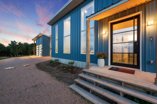 2300 Stagecoach Ranch LOOP B, Dripping Springs, TX 78620