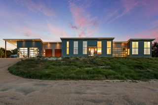 2300 Stagecoach Ranch LOOP B, Dripping Springs, TX 78620