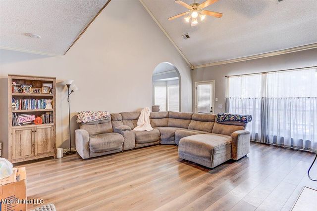 5956 Eagleston Drive, Olive Branch, MS 38654