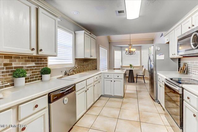 5956 Eagleston Drive, Olive Branch, MS 38654