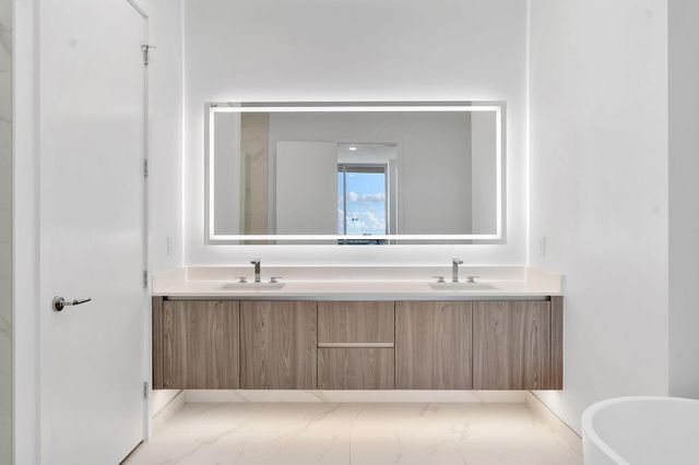 220 Lake Shore Drive 2321, Lake Park, FL 33403