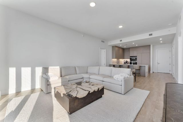 220 Lake Shore Drive 2321, Lake Park, FL 33403