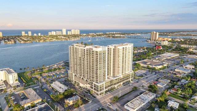 220 Lake Shore Drive 2321, Lake Park, FL 33403