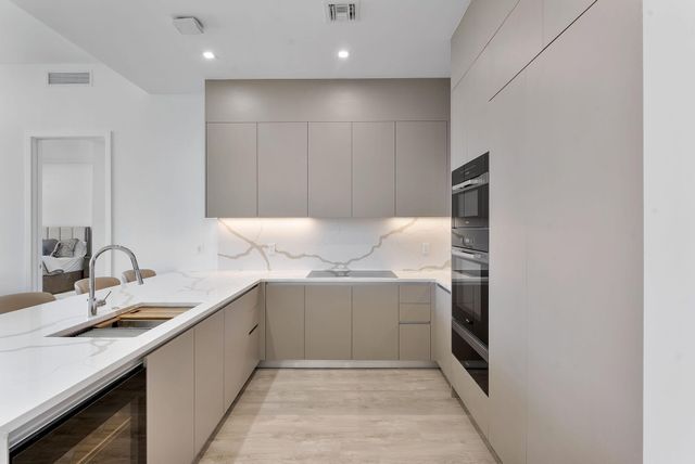220 Lake Shore Drive 2321, Lake Park, FL 33403