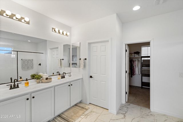 17834 W Thistle Landing Drive, Goodyear, AZ 85338