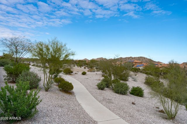 17834 W Thistle Landing Drive, Goodyear, AZ 85338