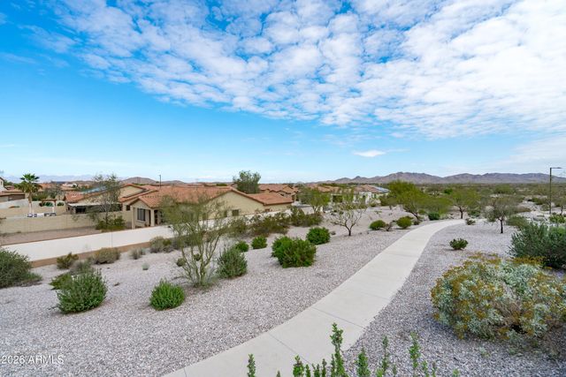 17834 W Thistle Landing Drive, Goodyear, AZ 85338