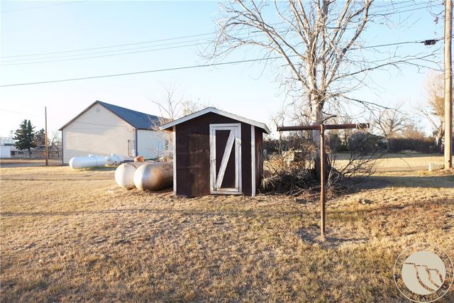 301 1st STREET S, Froid, MT 59226