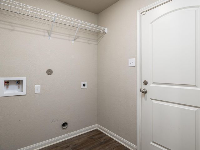 13712 Charles W Fairbanks CV, Manor, TX 78653