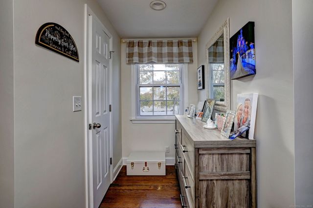 40 Hazelwood Avenue, Milford, CT 06461