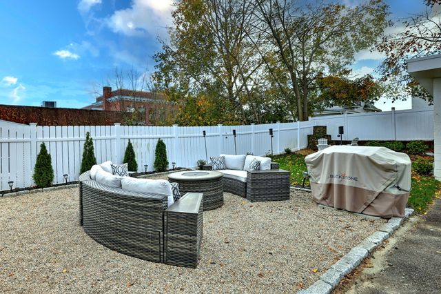 40 Hazelwood Avenue, Milford, CT 06461