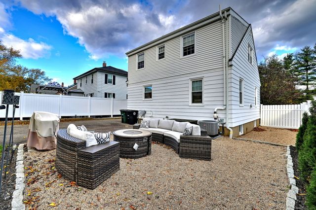 40 Hazelwood Avenue, Milford, CT 06461