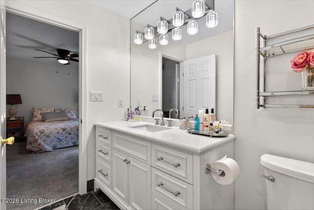 401 Old Stone Dr, Simpsonville, KY 40067