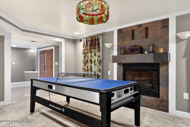 401 Old Stone Dr, Simpsonville, KY 40067