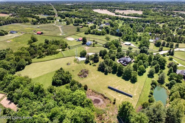 401 Old Stone Dr, Simpsonville, KY 40067