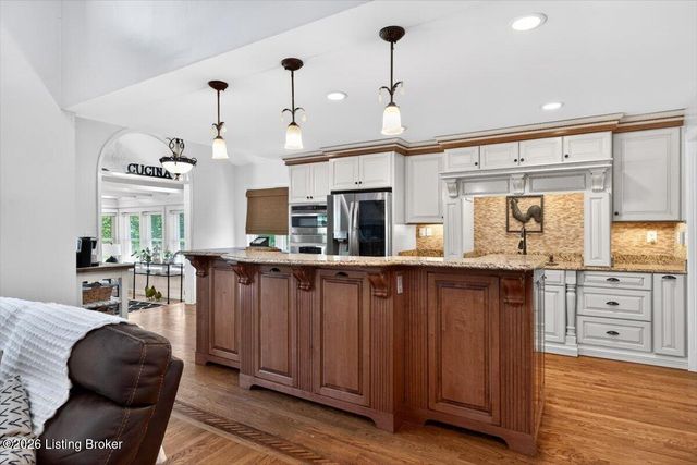 401 Old Stone Dr, Simpsonville, KY 40067