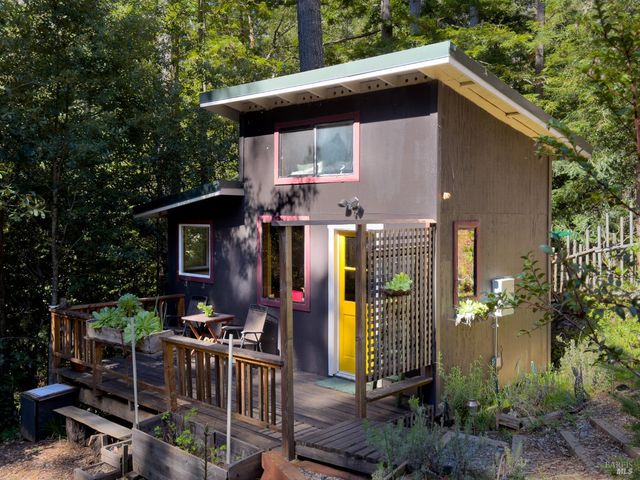 45516 Sunset Dr, Gualala, CA 95445