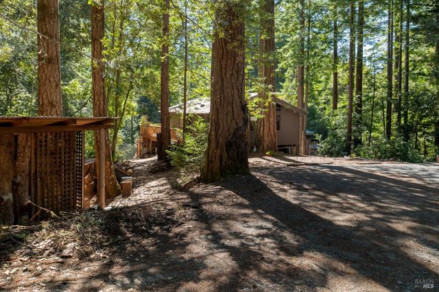 45516 Sunset Dr, Gualala, CA 95445