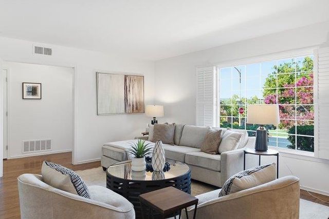 2310 Euclid Avenue, Redwood City, CA 94061